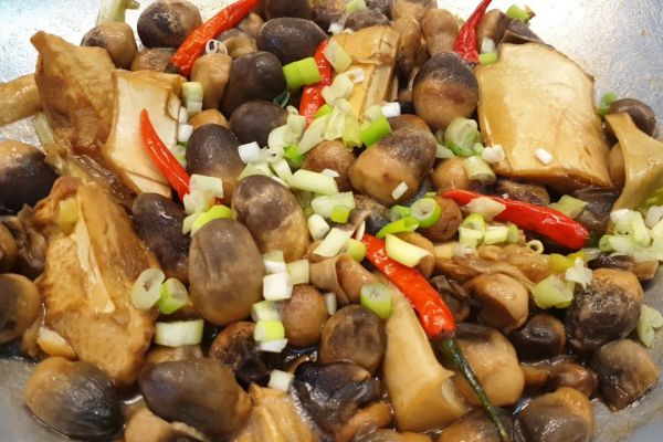 Củ hủ dừa kho nấm