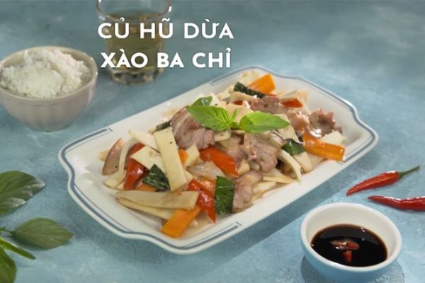 Cách làm CỦ HŨ DỪA XÀO BA CHỈCách làm CỦ HŨ DỪA XÀO BA CHỈ rất dễ làm và rất ngon !