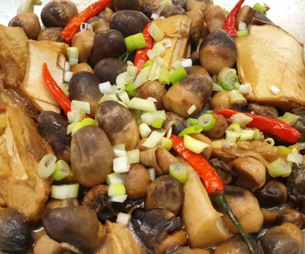 Củ hủ dừa kho nấm